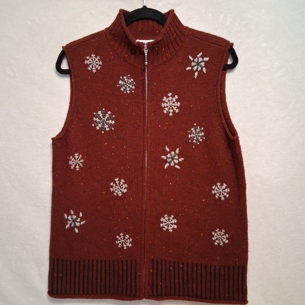 Hannah L Sweater Vest Full Zip Wool Blend Burgundy Snowflake Embroidered Holiday